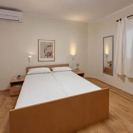 1 Bedroom In Rab *